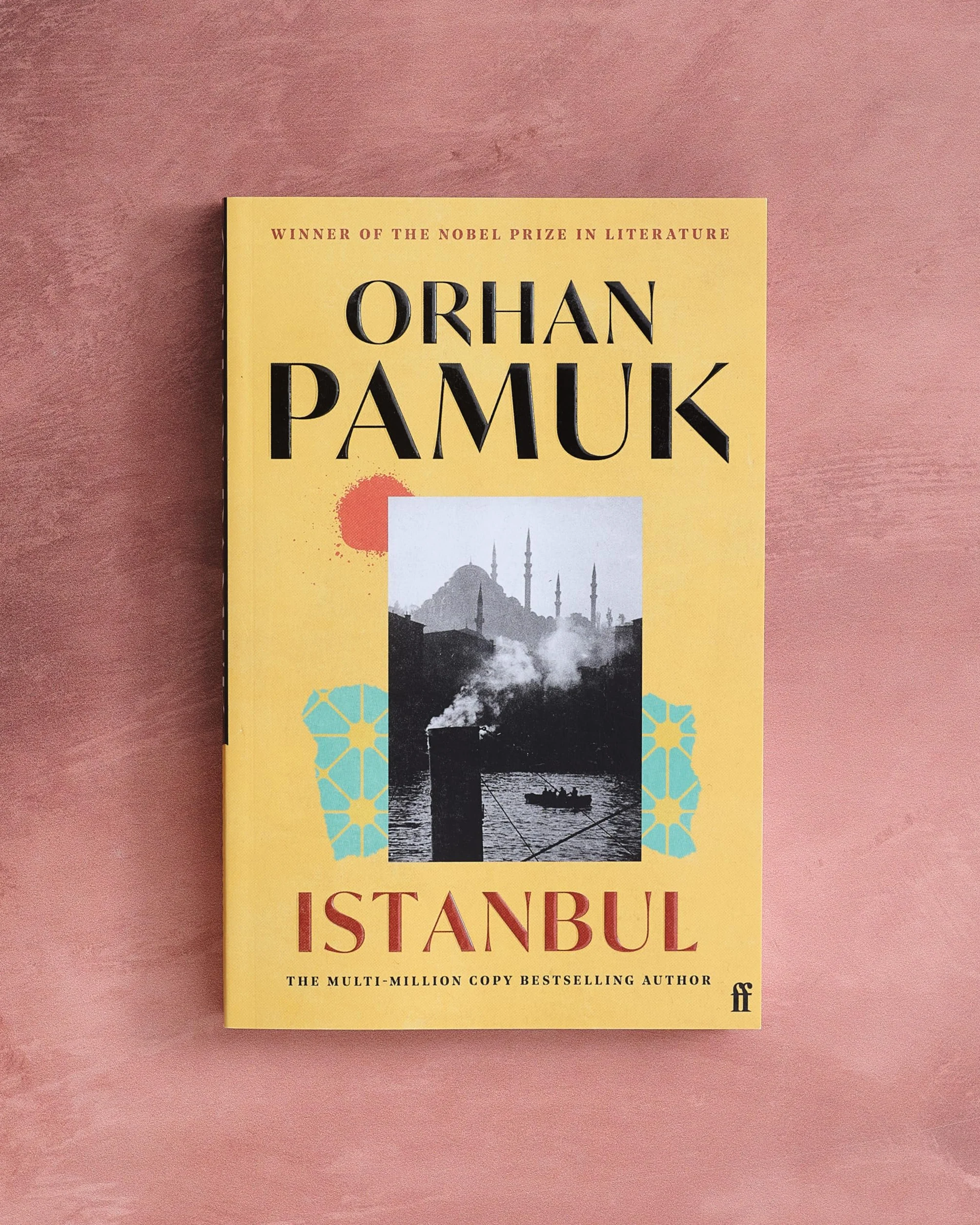 Istanbul: Memories of a City