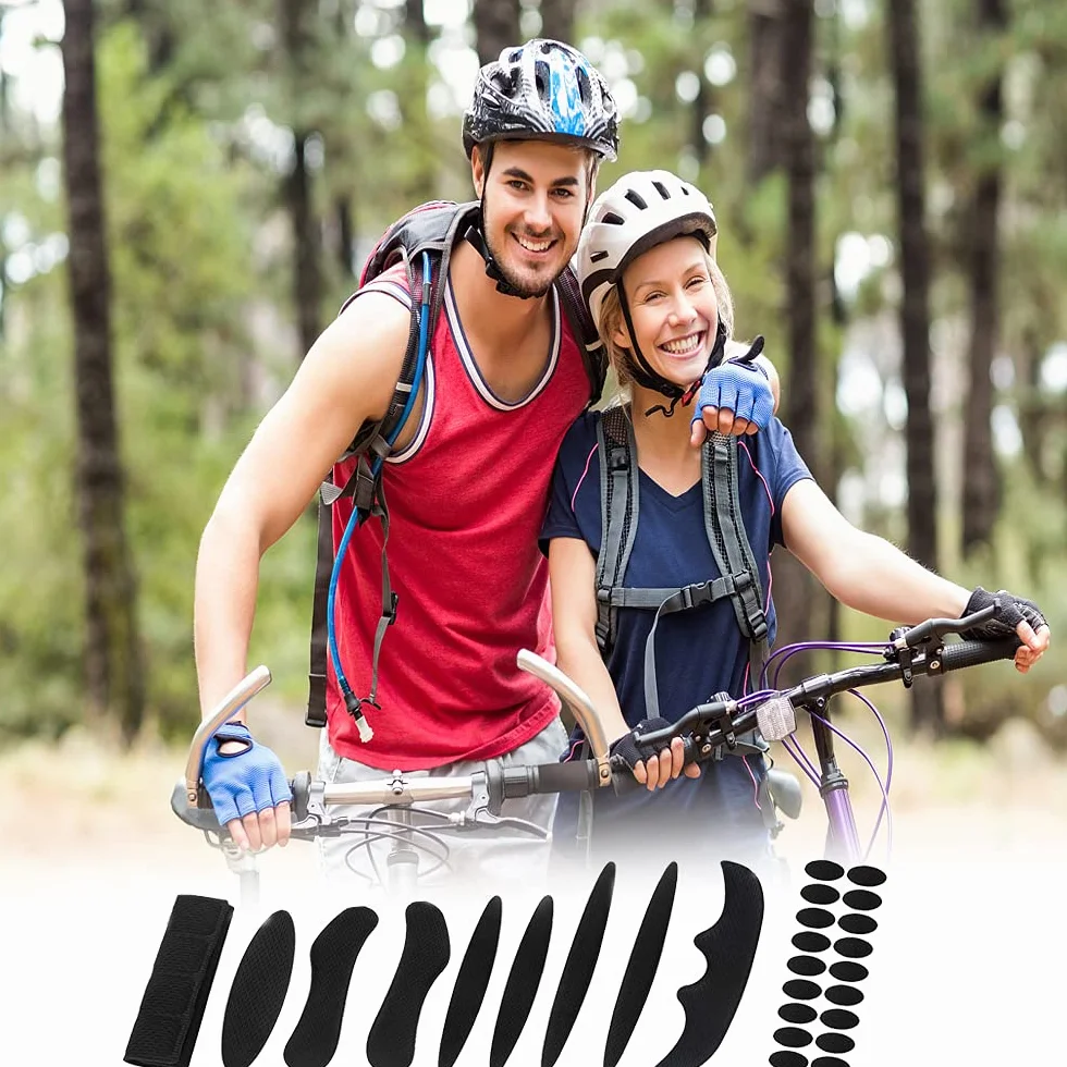 Zestaw 2 uniwersalnych podkładek na kask rowerowy czarny czerwony