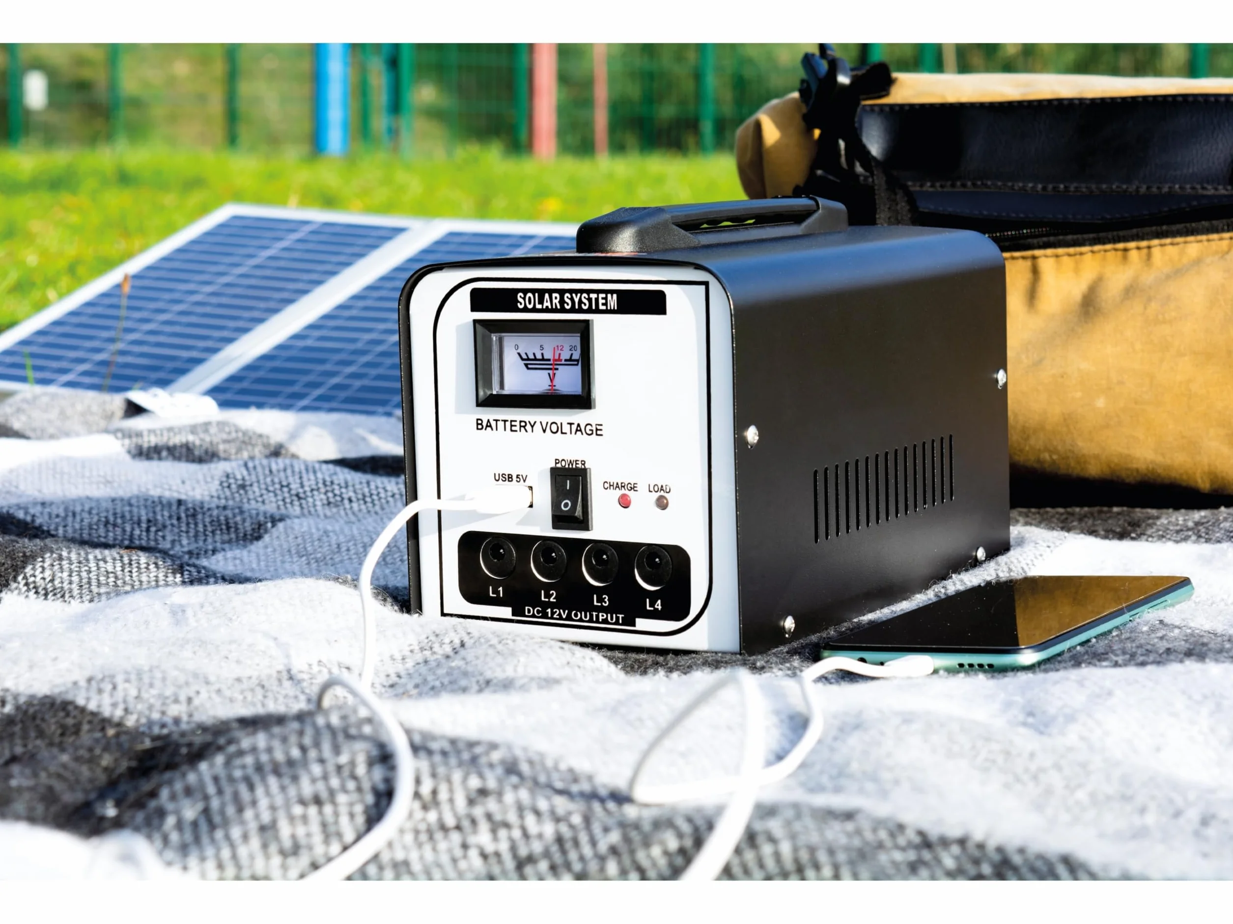 Technaxx TX-200 solarna stacja zasilająca 18 W składany panel słoneczny 4 żarówki LED na zewnątrz kemping awaryjny