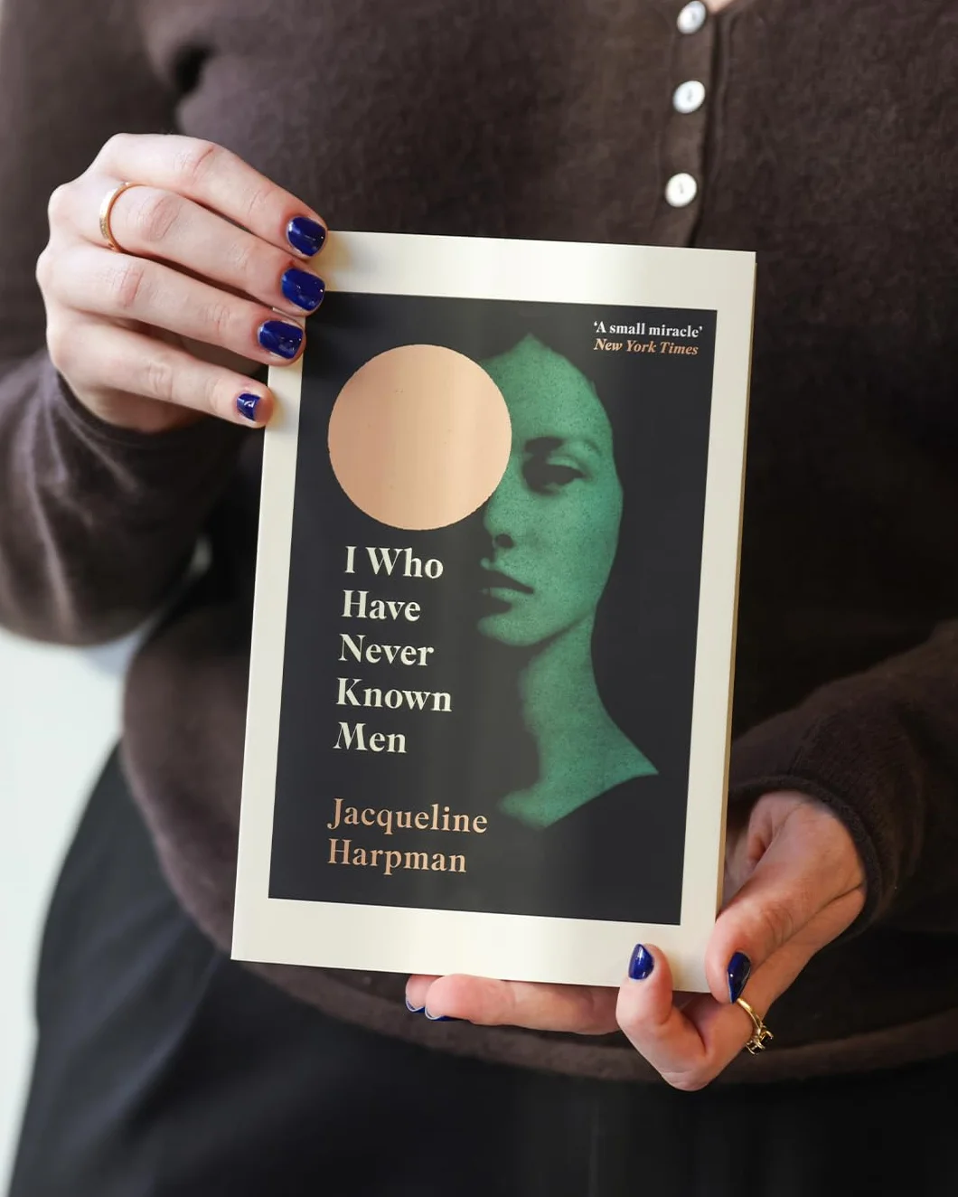 I Who Have Never Known Men: Discover the haunting, heart-breaking post-apocalyptic tale: The heart-breaking post-apocalyptic TikTok sensation