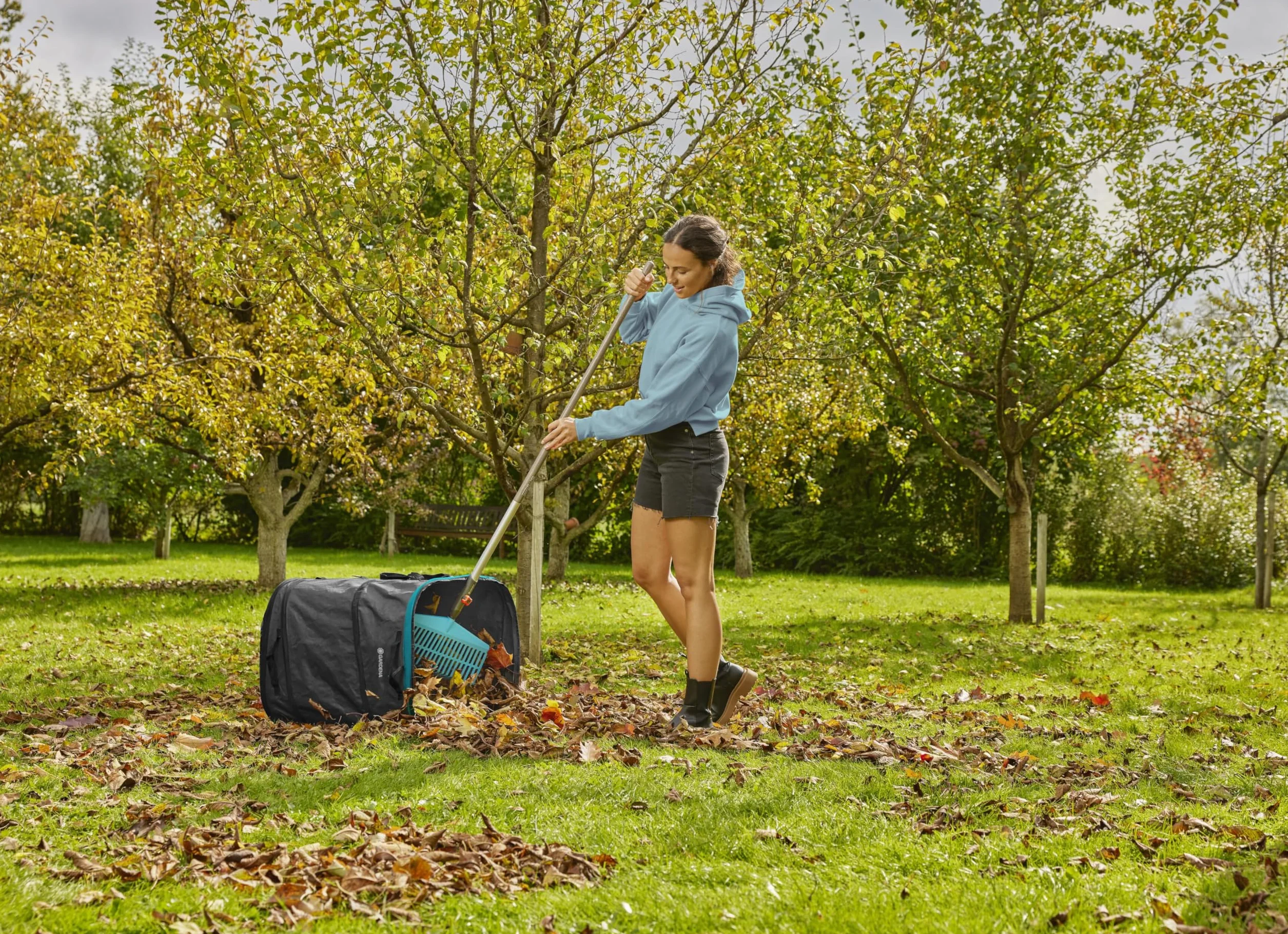 Gardena worek na odpady ogrodowe PopUp rozmiar M: Prostokątny, łatwy w obsłudze, składany worek na odpady do ogrodu, pojemność 130 l, do zbierania odpadów zielonych (11715-20)