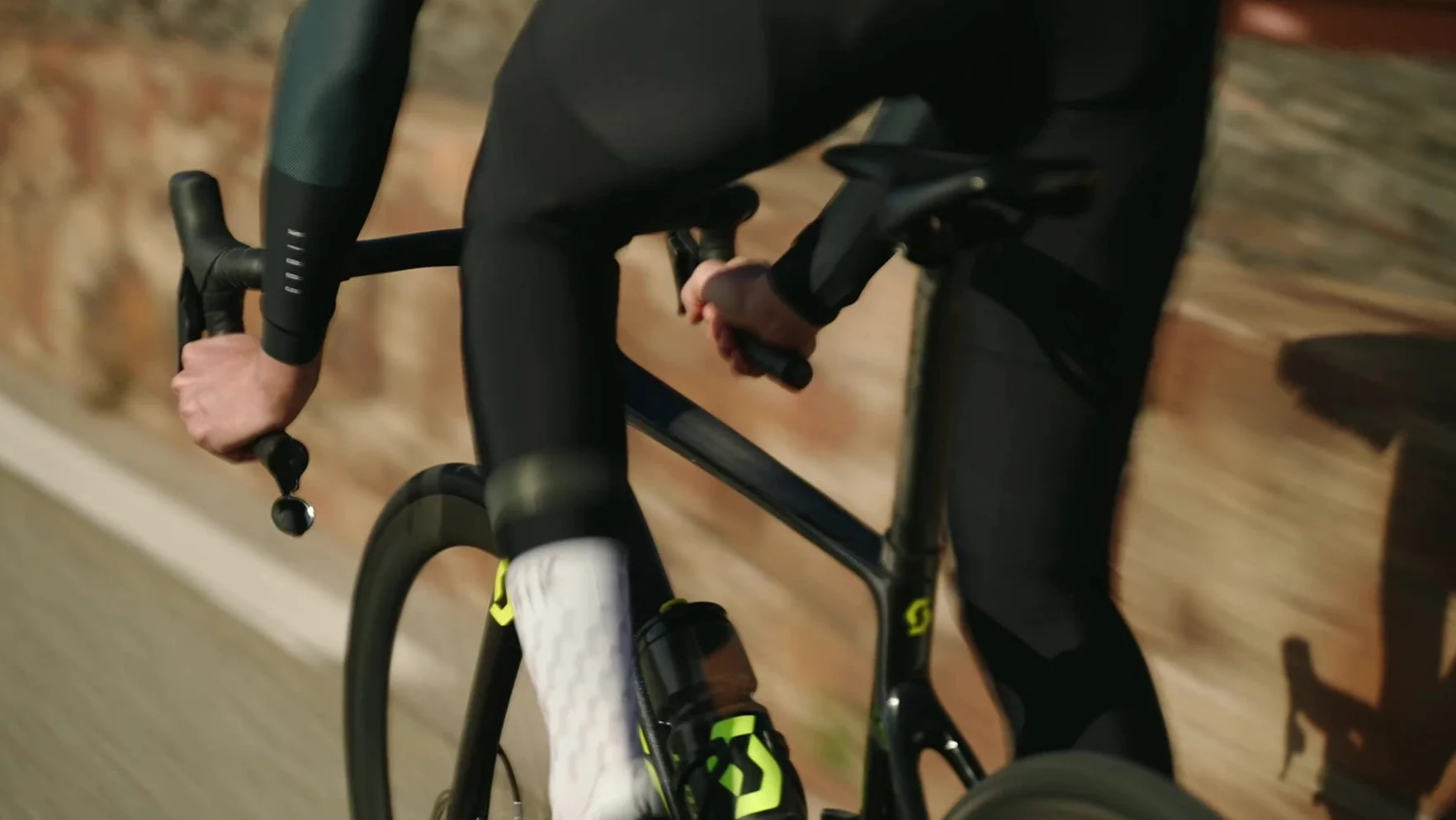 THE BEAM CORKY PERFORMANCE Mini Lusterko Rowerowe Składane 360 Stopni Czarny