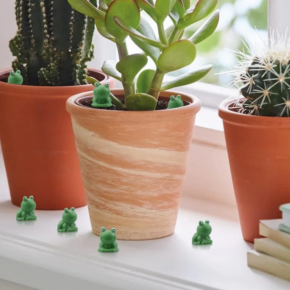 100 Pezzi Mini żaby, Mini żaby z żywicy, śliczne małe żaby zabawki, Mini żabie figurki do dekoracji ogrodu krajobraz akwarium doniczki DIY (zielony)