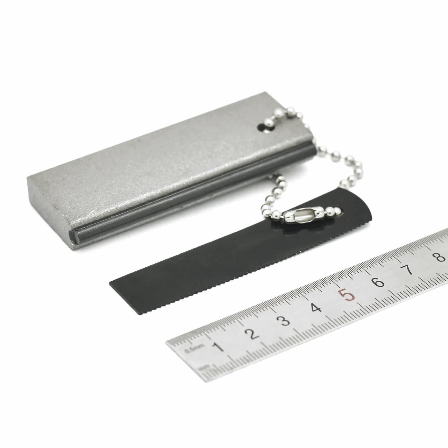 Stalowe krzesiwo magnezowe do 1500 zapłonów 7,5 cm survival