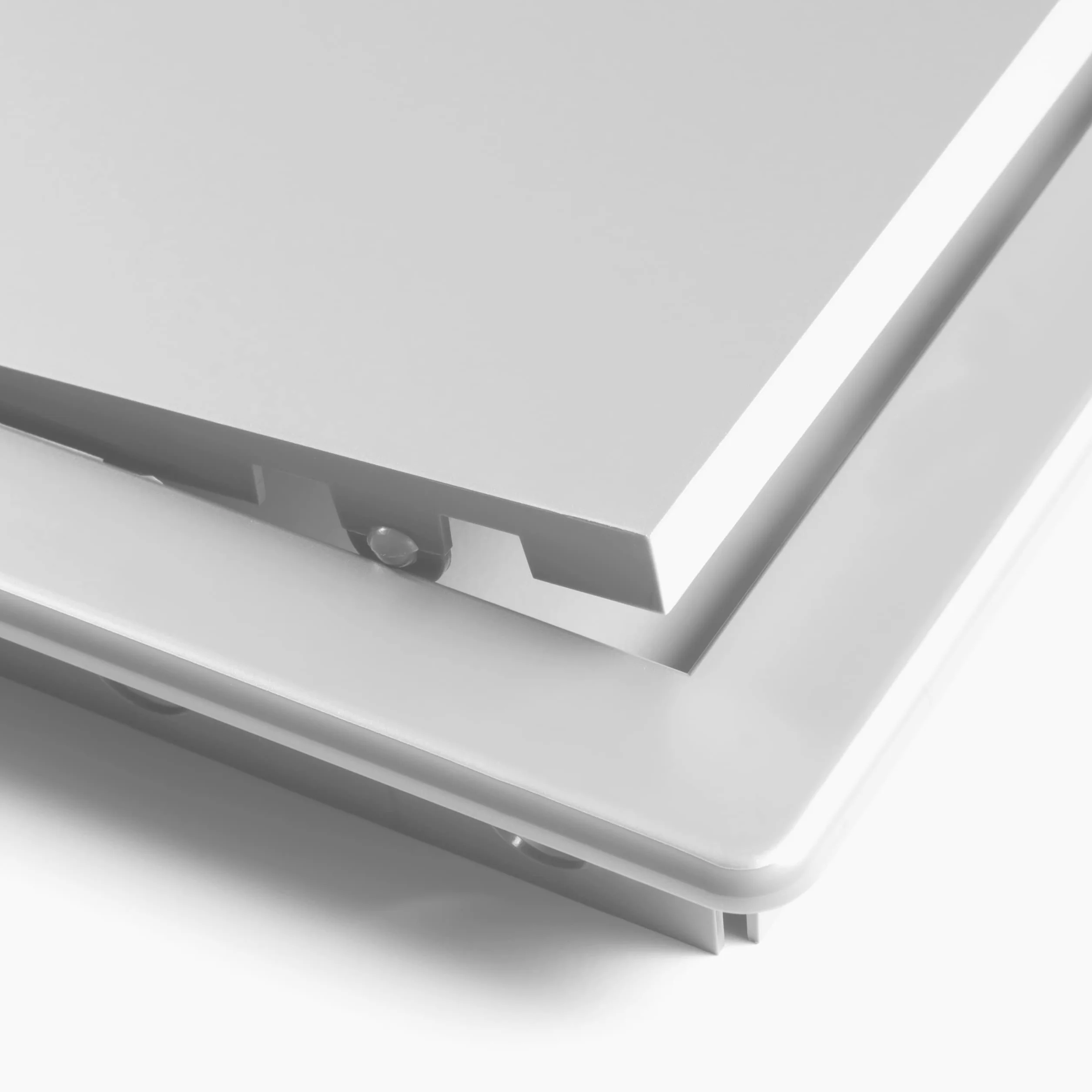 Awenta Drzwi z tworzywa sztucznego 150 x 250 mm – biała pokrywa klapy otwierającej – zamek do drzwi skrzynkowych – zasuwa – ukryty zawias – zdejmowane drzwi – gładka powierzchnia do lakierowania