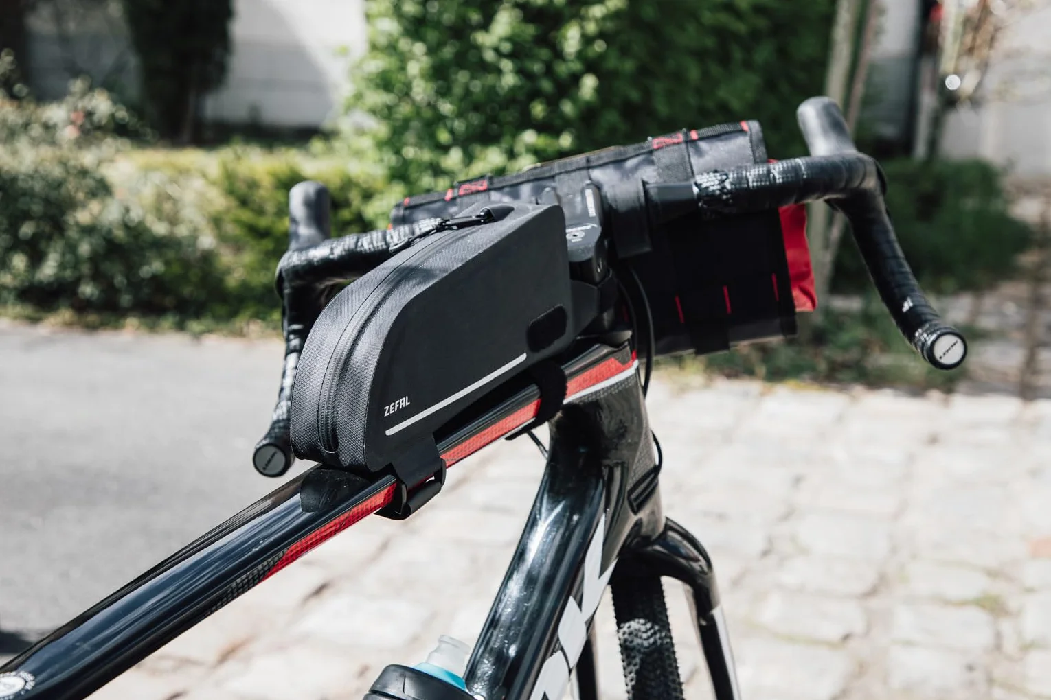 ZEFAL Z Adventure T1 - Torba rowerowa - Torba rowerowa z rurką poziomą - Wodoodporna i lekka torba wierzchnia - Akcesoria do roweru szosowego, górskiego i żwirowego - Pojemność 1 l - 150 g