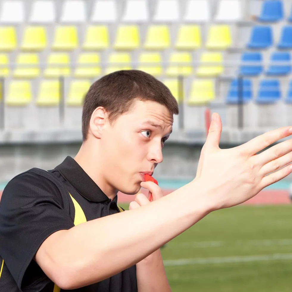 OFFCUP Gwizdek sędzia sportowy 10 szt. ze smyczami