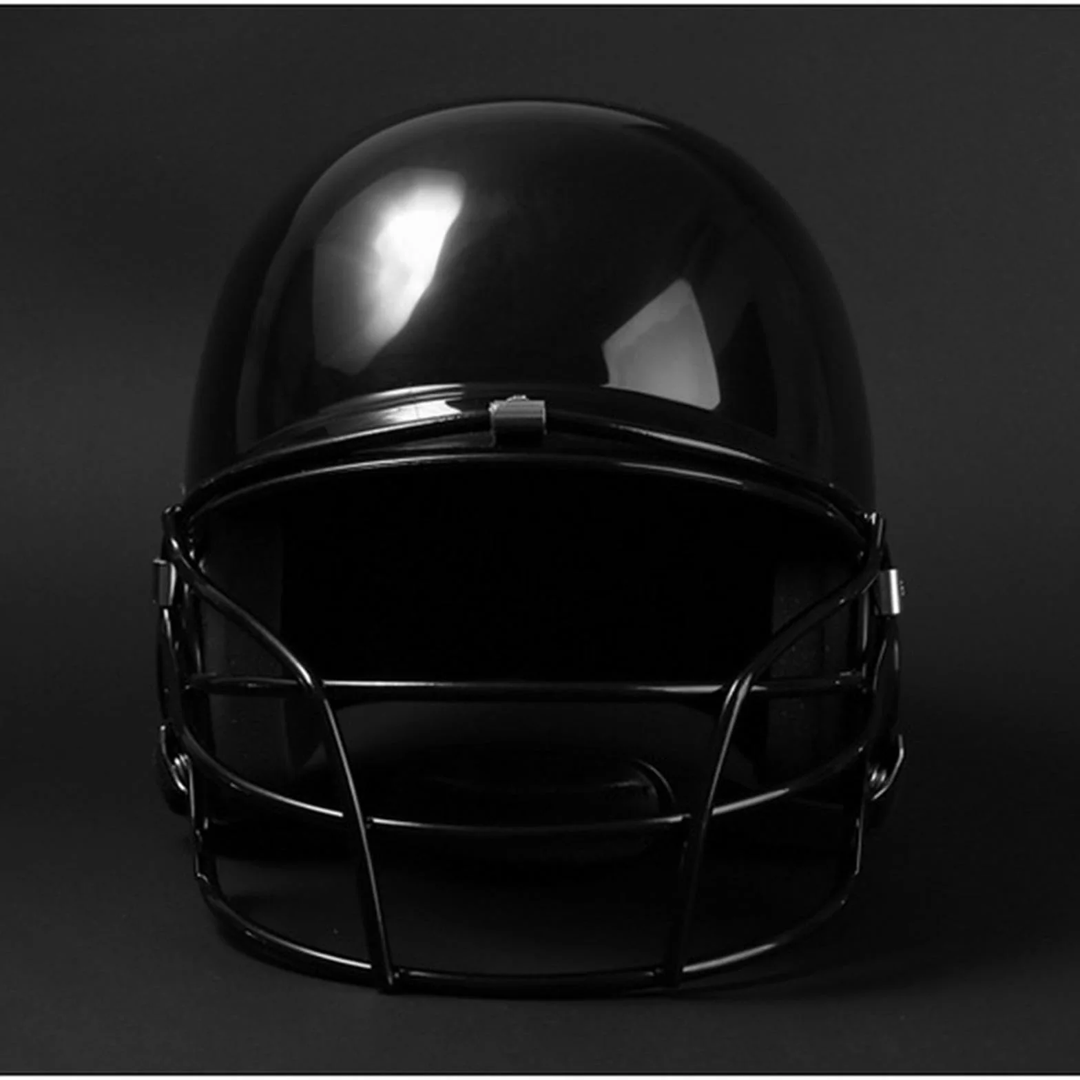 Kask baseballowy z maską na twarz czerwony 31x21x21 cm
