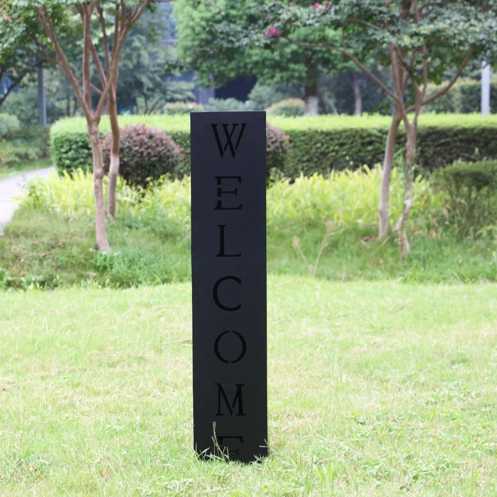 Wiltec Kolumna dekoracyjna z napisem “Welcome” ze stali z powłoką proszkową o wymiarach 100 x 20 x 20 cm, czarna, do ogrodu