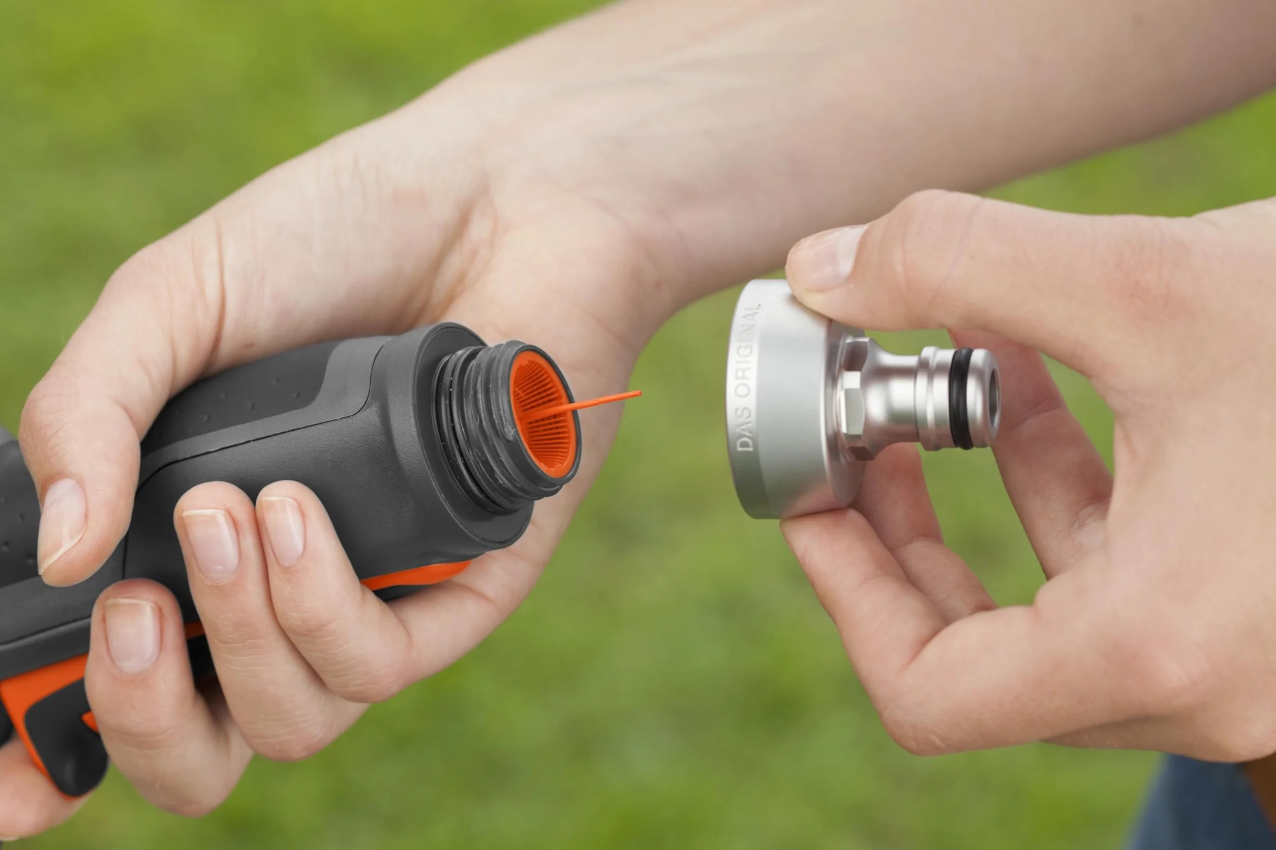 Gardena Premium Wielofunkcyjny Pistolet zraszający: zraszacz do nawadniania i czyszczenia, 5 rodzajów strumienia wody, sitko filtrujące, stała blokada, wytrzymałość, ochrona przed mrozem (18317-20)