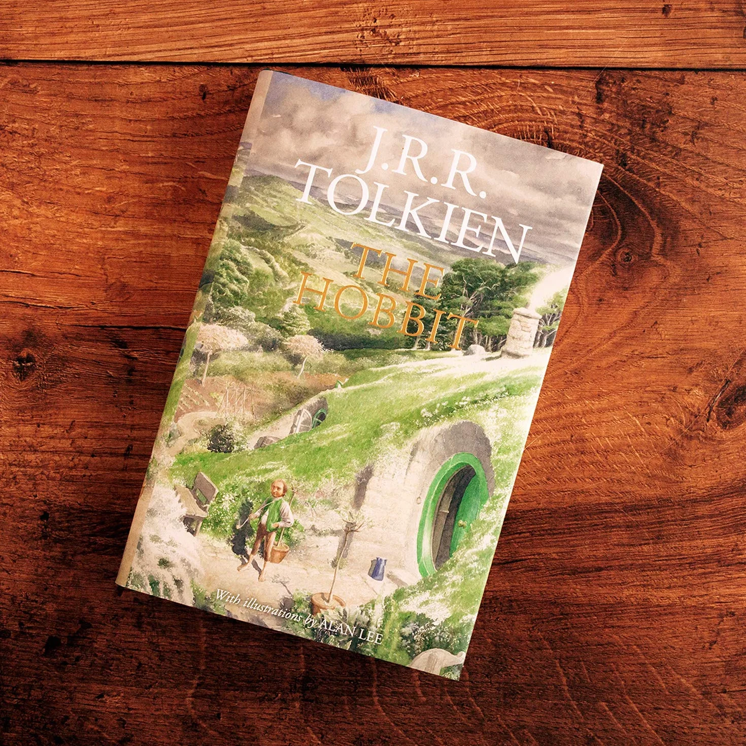 The Hobbit: The Classic Bestselling Fantasy Novel