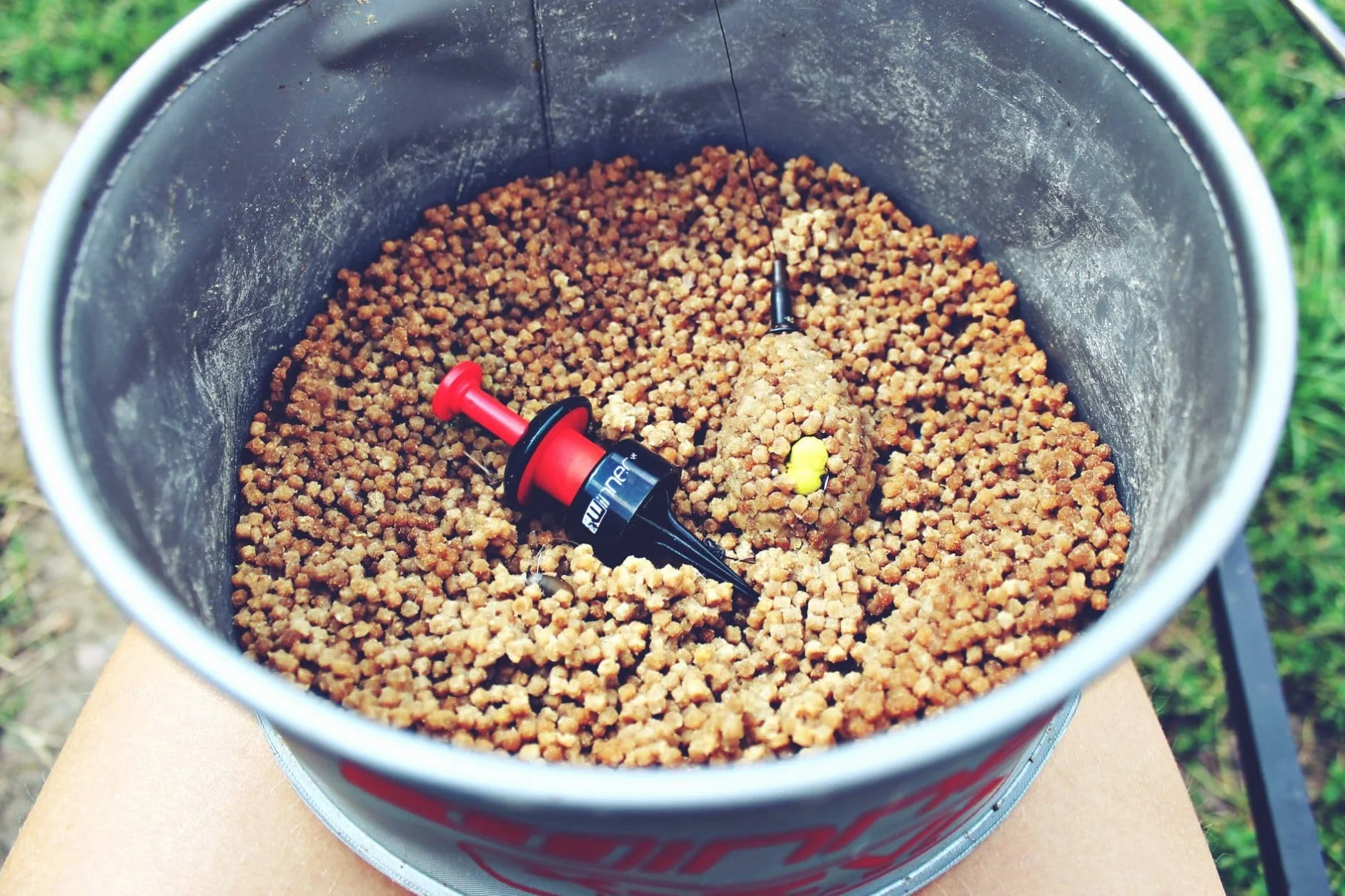 Winner Method Feeder Pellet 2mm 1kg Waniliowy Krem