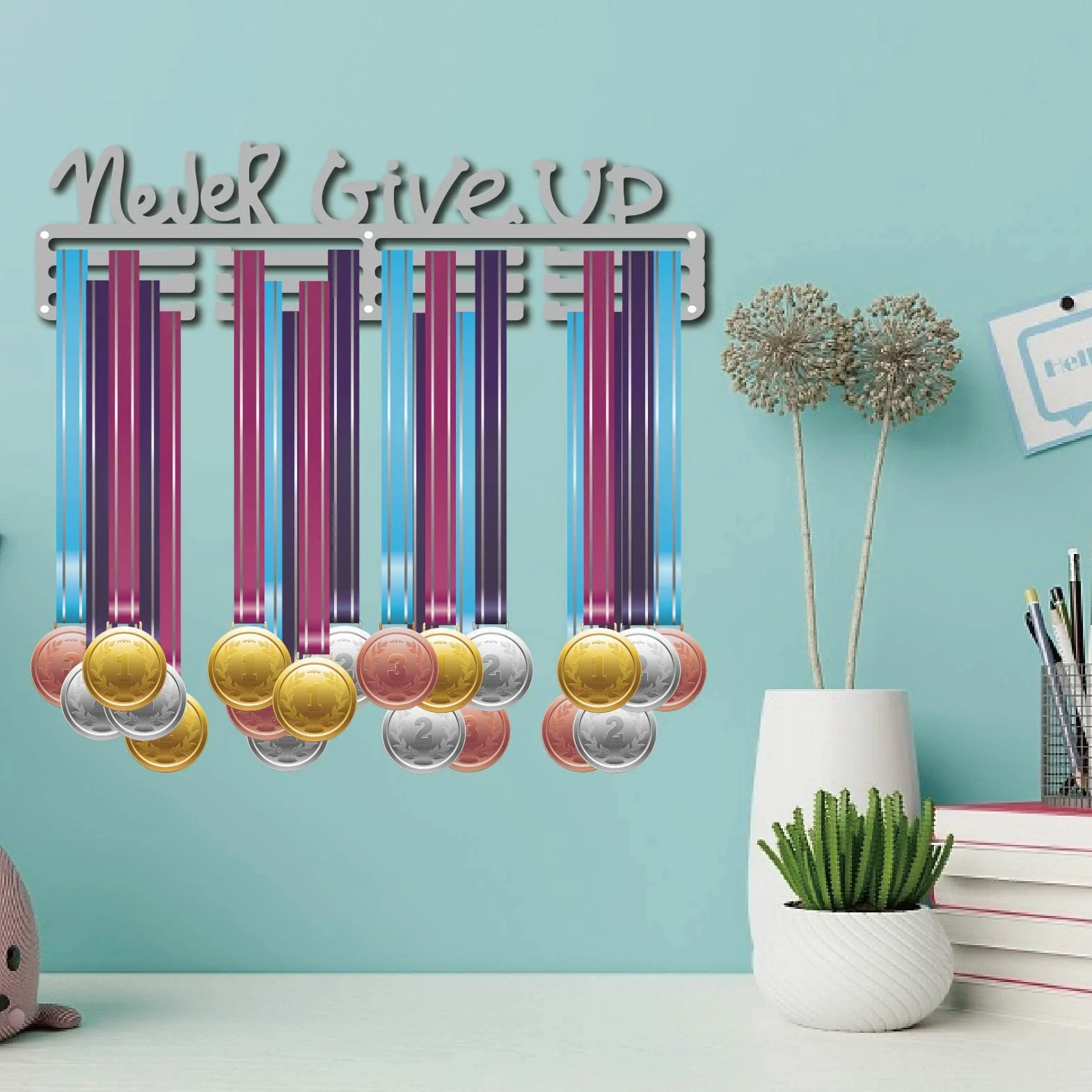 CREATCABIN Uchwyt na medale 'Never Give Up' sportowy wieszak ekspozycyjny stojak nagrody metalowy uchwyt na smycz solidny montowany na ścianie pływak biegacz sportowcy gimnastyka prezent ponad 60 medali olimpijskie