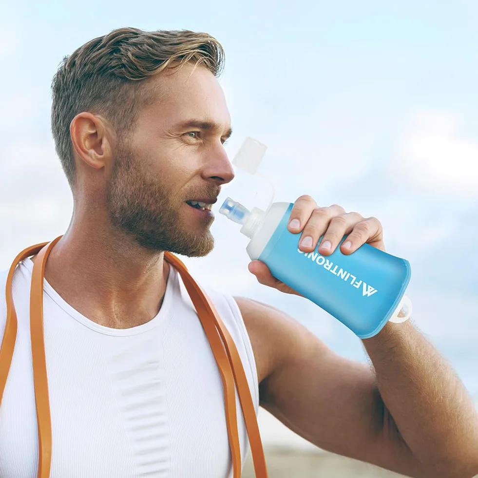 Flintronic Składana butelka na wodę z tworzywa TPU, miękka butelka, 250 ml, nie zawiera BPA, do nawodnienia plecaków, rowerów, wędrówek, joggingu, kempingu i wspinaczki (jasnoniebieska)
