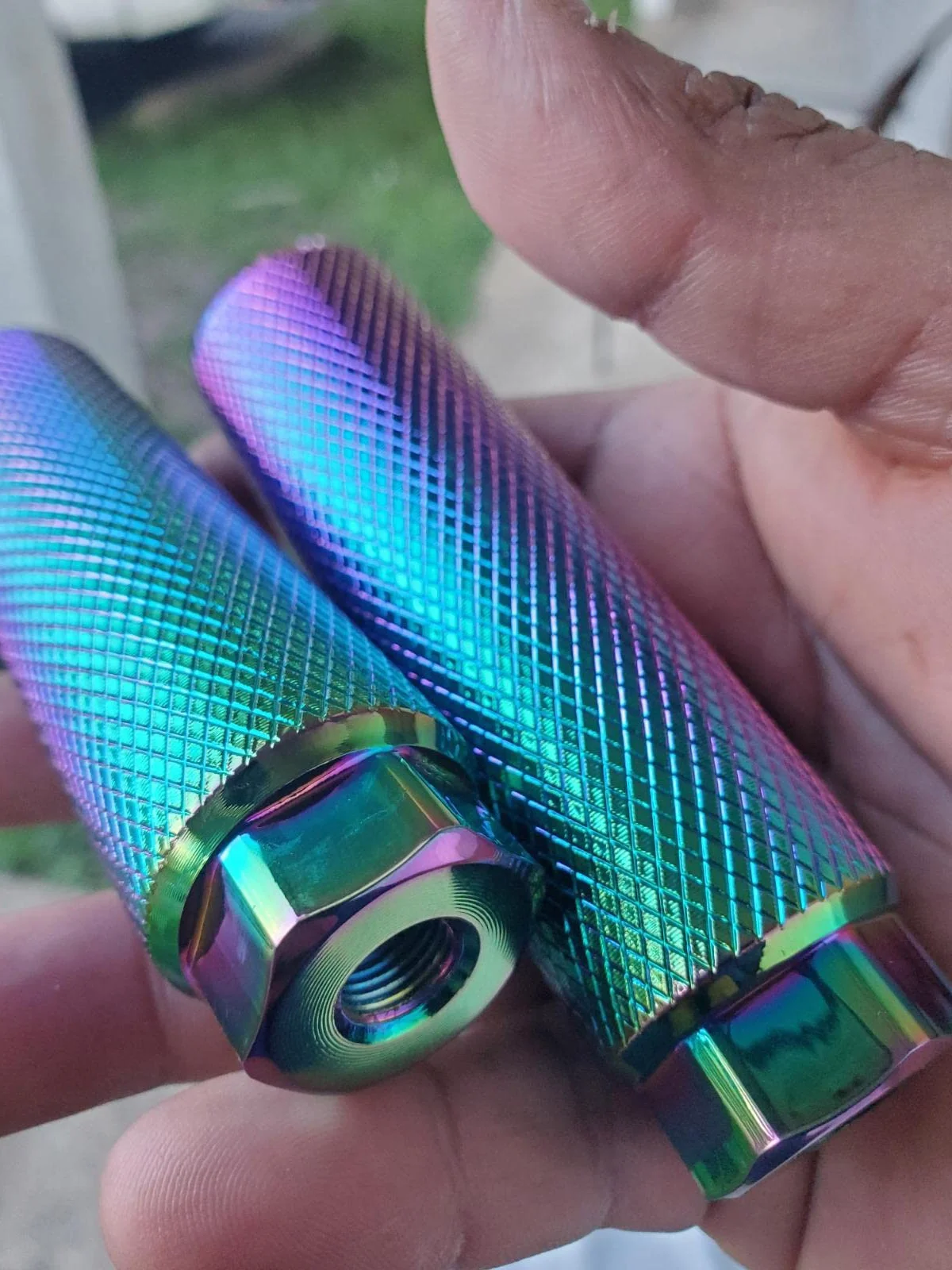 ZONSUSE 2 szt. Uniwersalne pegi rowerowe, antypoślizgowe pegi rowerowe do rowerów górskich, aluminiowe pegi rowerowe dla dzieci i dorosłych, BMX-Peg/Pediał z aluminium, antypoślizgowe (wielokolorowe)