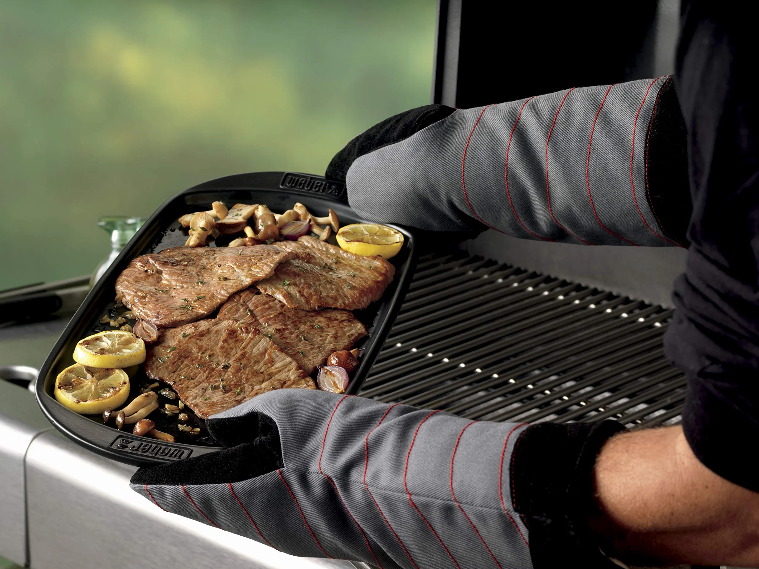 Weber Ceramiczna płyta grillowa Plancha - Mała (40x22 cm), Patelnia grillowa BBQ z ceramiczną powłoką nieprzywierającą, idealna do smash burgerów i warzyw, zmywalna w zmywarce - Czarna (6465)