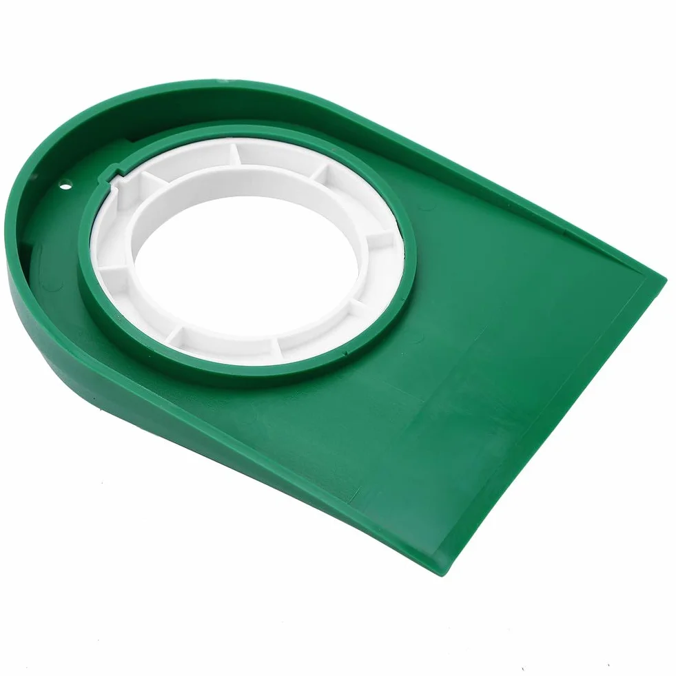 Plastikowy puchar do miotacza golfowego z otworami i flagami