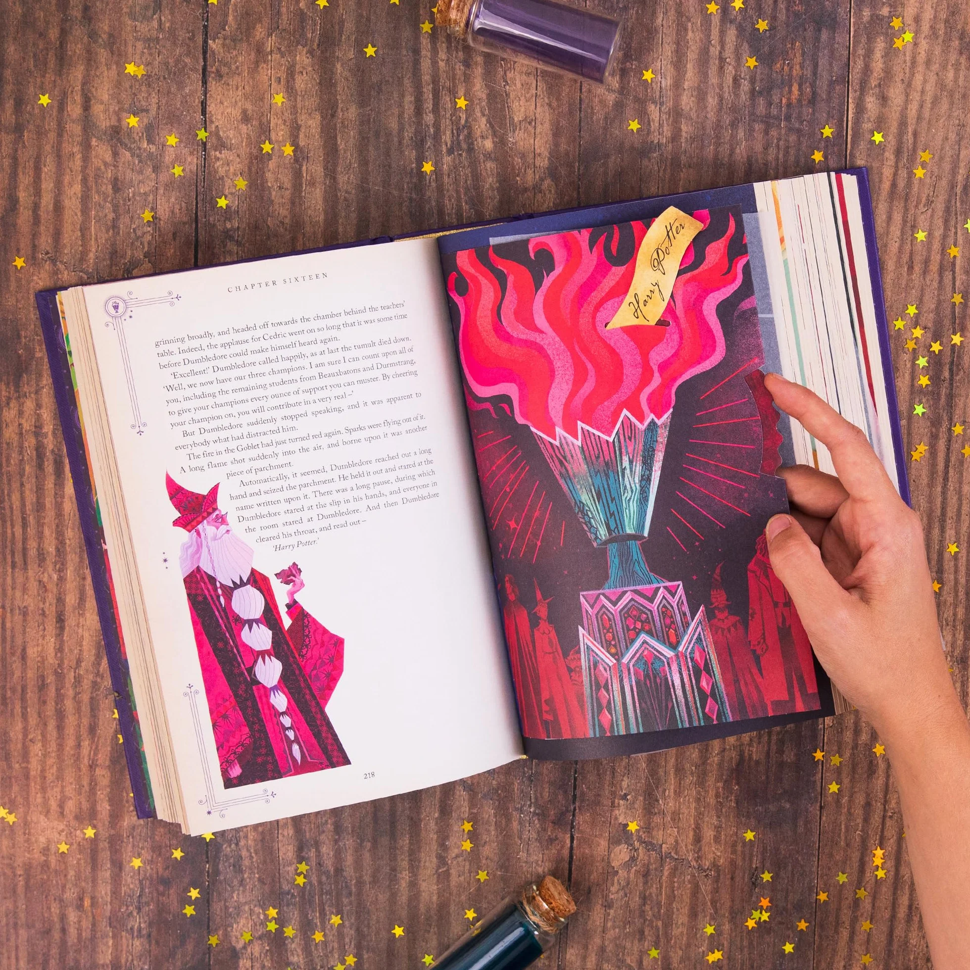 Harry Potter and the Goblet of Fire: A sumptuously illustrated gift book with magical interactive surprises