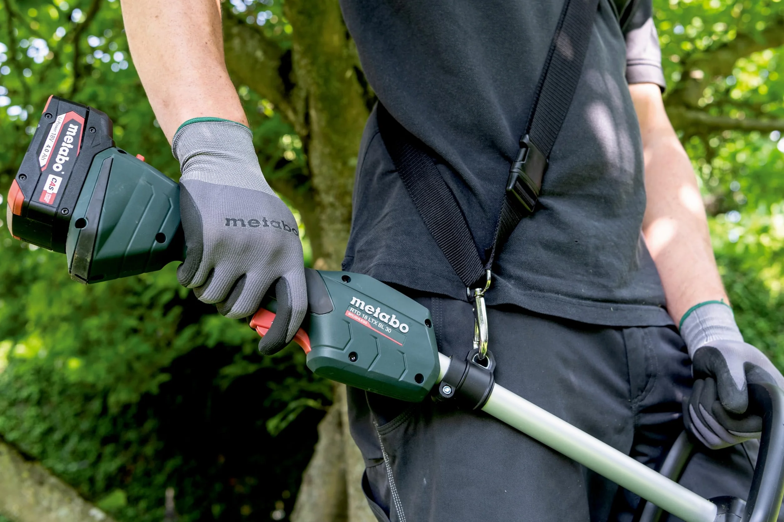 Metabo akumulatorowa podkaszarka RTD 18 LTX BL 30 – 601720850 – 18 V – Lekka i kompaktowa – Elektryczna podkaszarka z systemem Metabo Quick do szybkiej wymiany żyłki i silnikiem bezszczotkowym