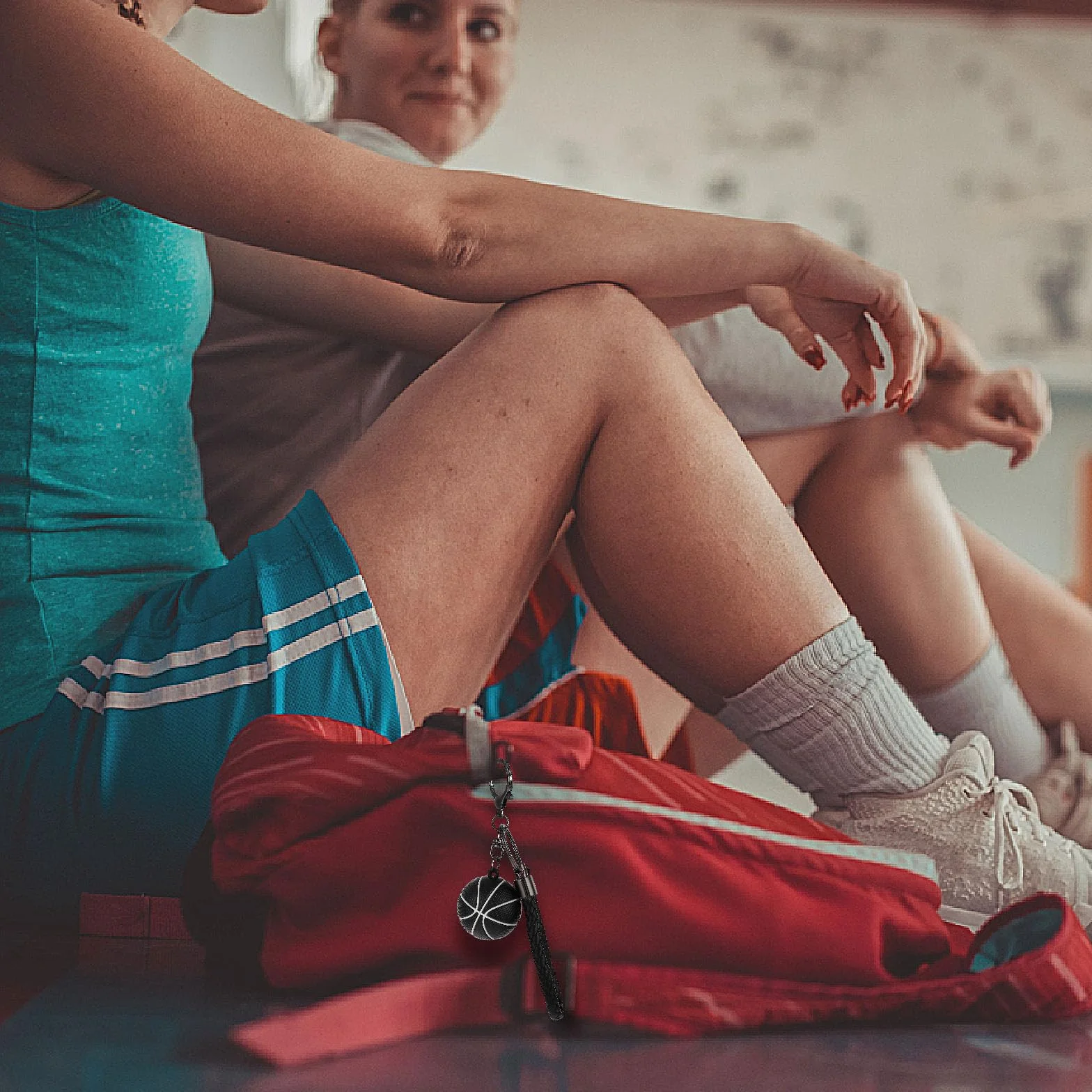 cobee Brelok na prezent do koszykówki, nowość sportowa piłka breloczek dla chłopców fanów sportu koszykówka breloki inspirujący prezent