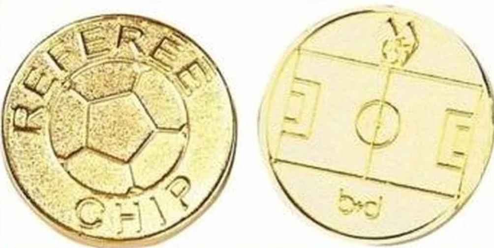 MONETINA Sędzia piłkarski ZŁOTY MONETA losowanie metalu