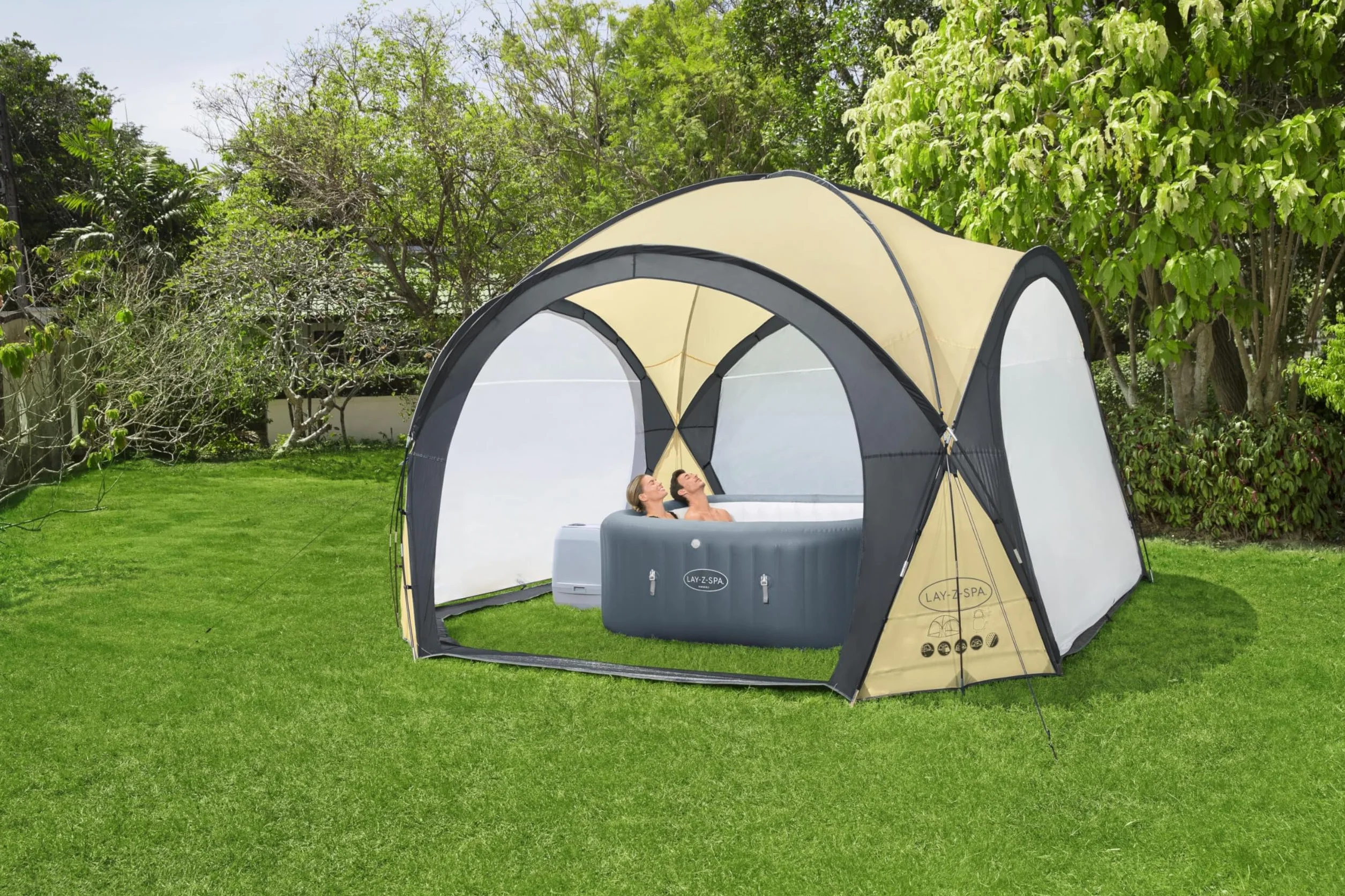 Bestway Lay-Z-Spa® 12'9" X 12'9" X 8'4"/3.90M X 3.90M X 2.55M Dome