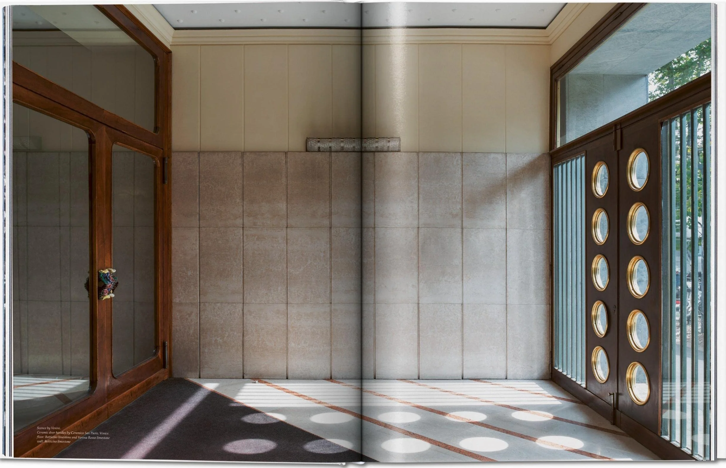 fo-Entryways of Milan. Ingressi di Milano - Anglais, Italien