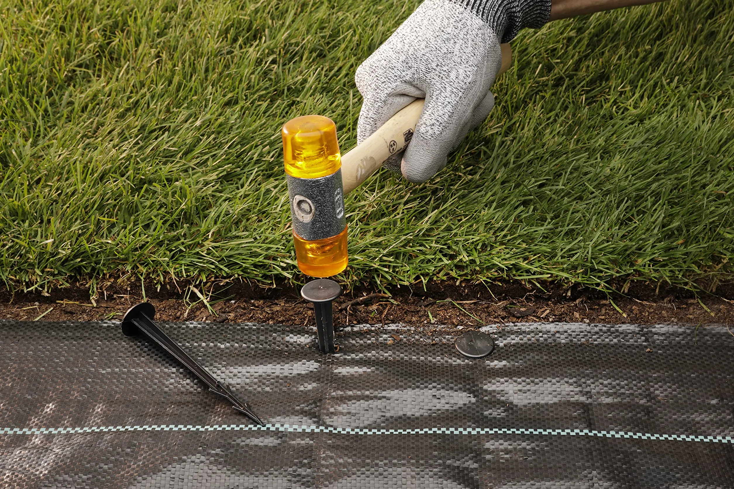 GardenMate - agrowłóknina ściółkująca przeciw chwastom - 2 m x 20 m - przepuszcza wodę - z ochroną przeciw UV - odporna na rozrywanie - do mulczowania - 100 g/m²