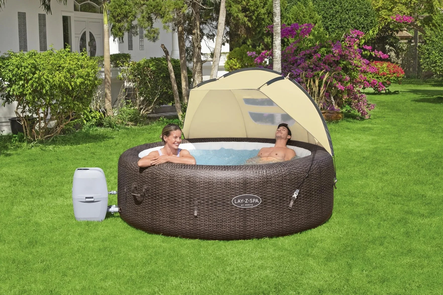 Bestway Lay-Z-Spa® 6' X 37" X 43"/1.83M X 94Cm X 1.09M Canopy