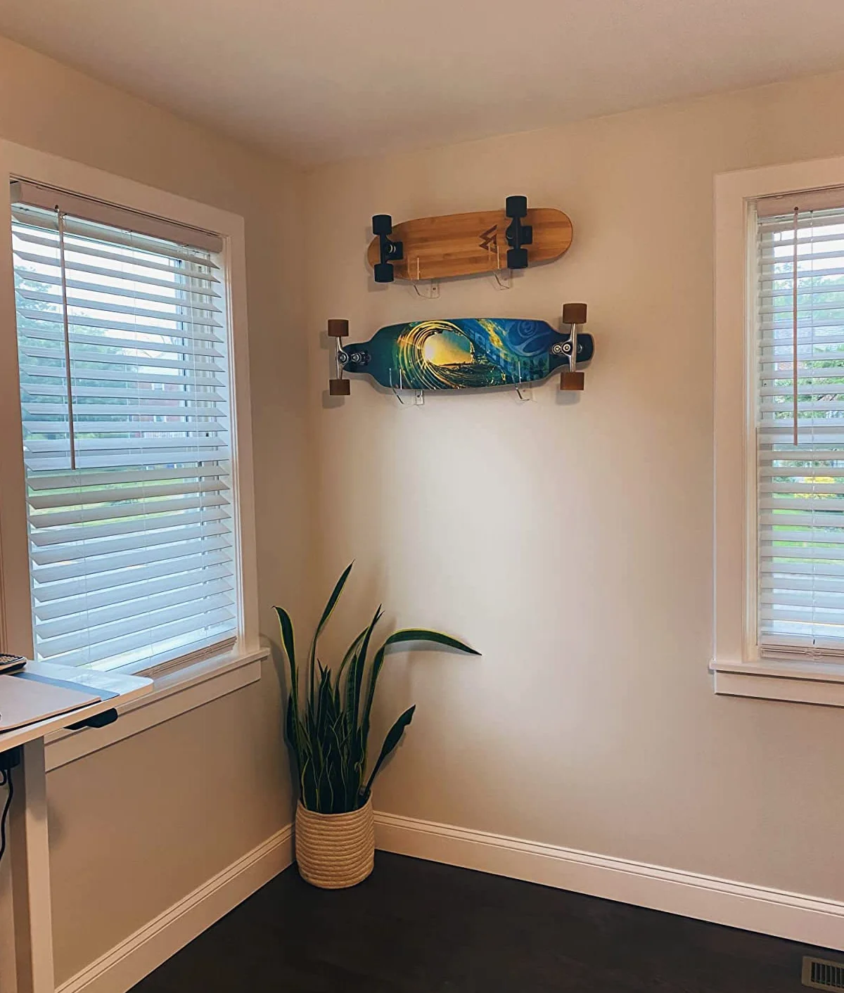 WANLIAN Stojak ścienny na deskorolkę 1 para