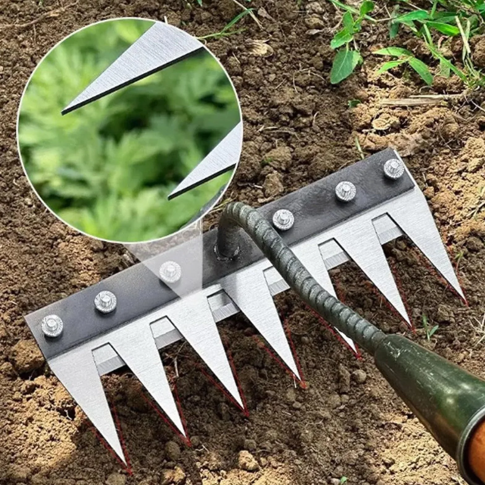 Garden Iron Rake Heavy Duty, Weeding Rake with 5, 6, 7 or 8 Teeth, Lawn Leveling Rake for Gardening and Weeding, Carbon Steel Scarifying Rake, Landscaping Rake for Efficient Garden Weeding(8 teeth)