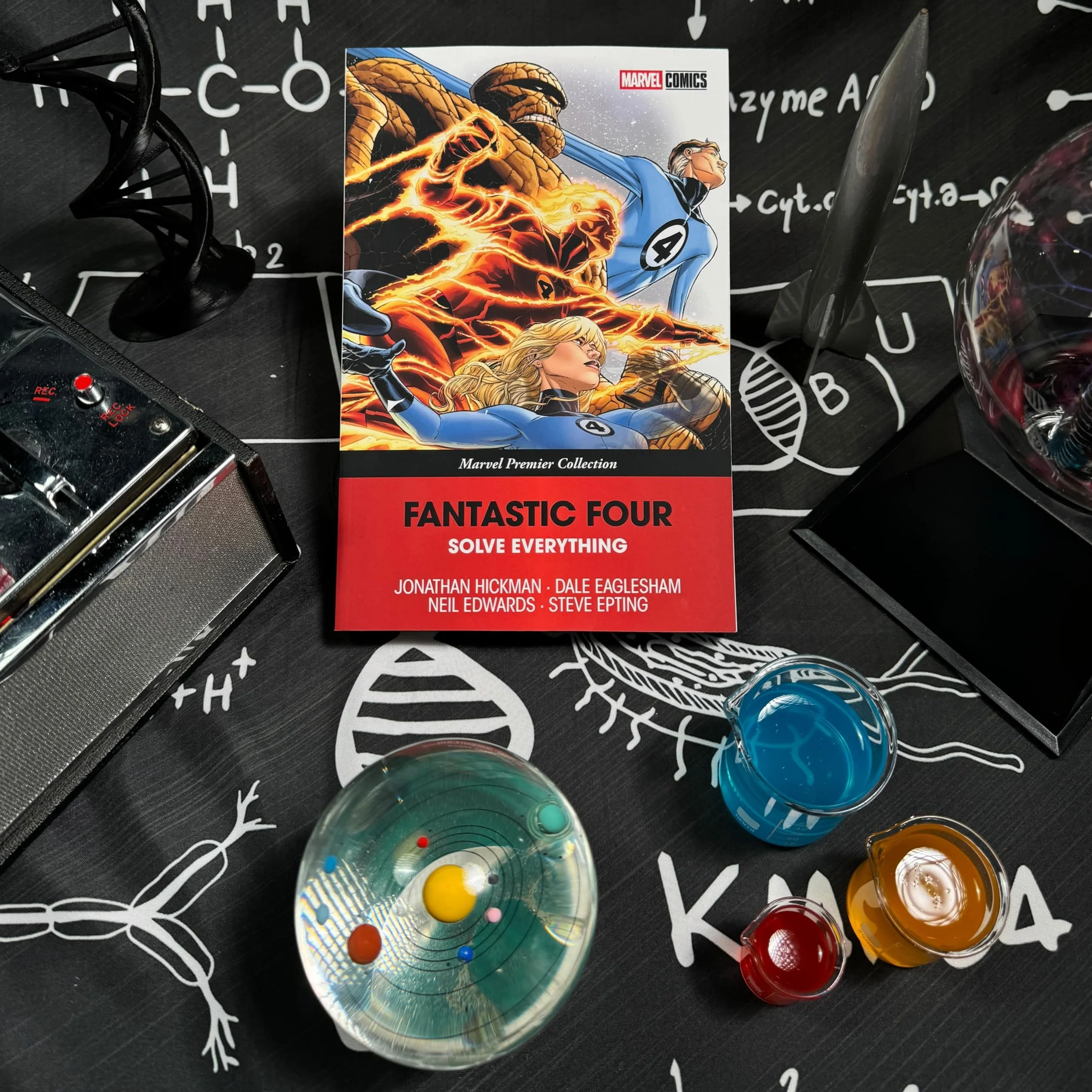 Fantastic Four: Solve Everything [Marvel Premier Collection]: 1