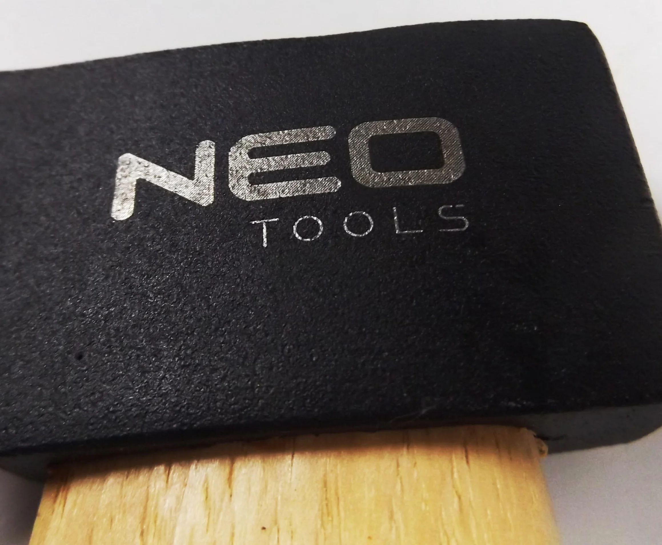 Neo 27-008 siekiera 800 g Neo