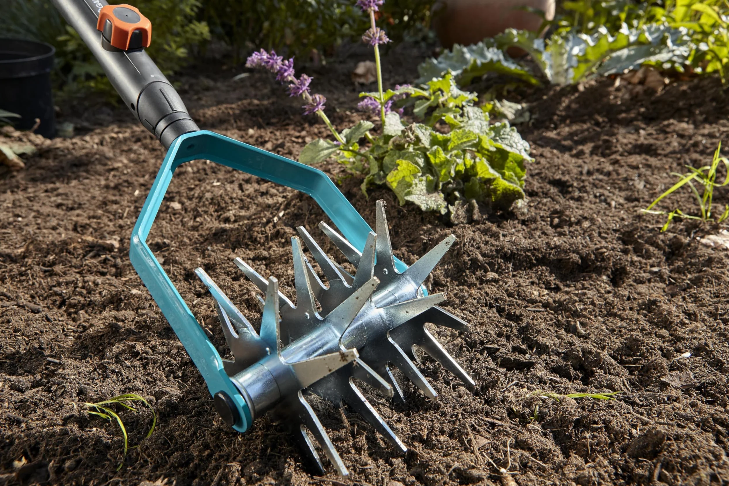 Gardena combisystem spulchniacz gwiazdkowy: spulchniacz ogrodowy, szerokość robocza 14 cm, z wysokiej jakości stali, powłoka z duroplastu, ocynkowane koła gwiazdkowe (3196-20)