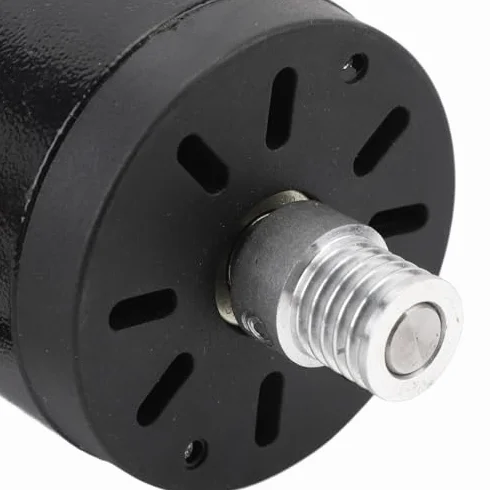 Silnik napędowy na bieżnię 220 V, 200 W, szczotkowy silnik prądu stałego z aluminiową obudową, cewka z drutu miedzianego do maszyny do układania bieżni
